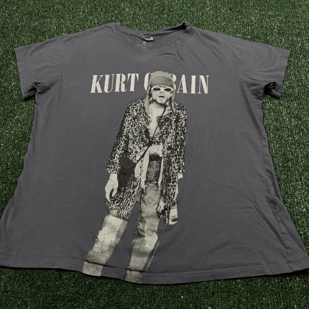 Kurt Cobain Graphic T Shirt Women's Size L Gray Short Sleeve Cotton On Crew Neck - Picture 3 of 6